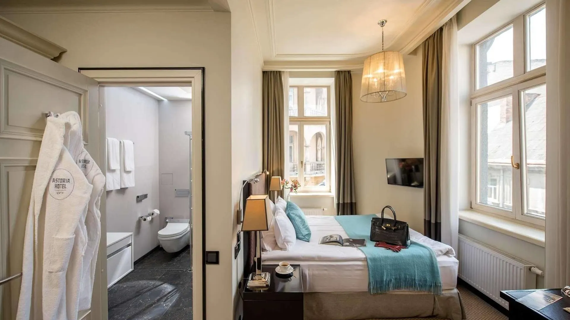 Astoria Hotel Lviv 4*,